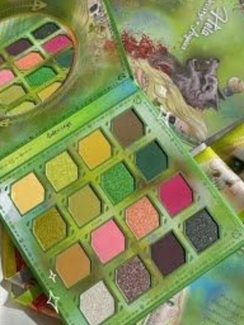 ÖDEN'S EYE + ANGELICA 'Hela' Eyeshadow Palette - 16 shades - RARE